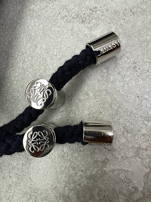 ロエベ ミドル丈のフード付きコート