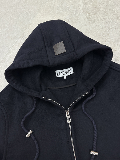 ロエベ ミドル丈のフード付きコート