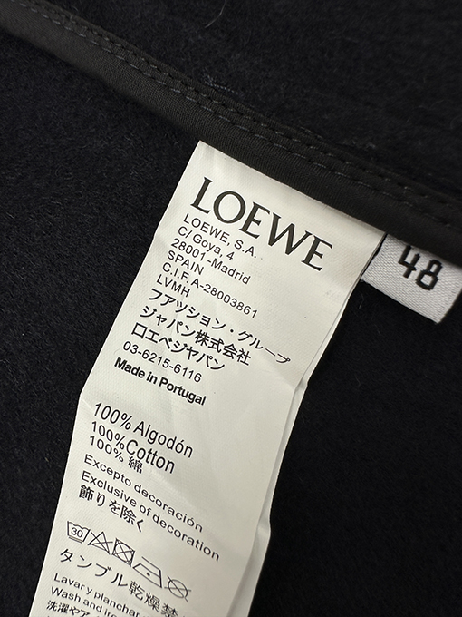 ロエベ ミドル丈のフード付きコート