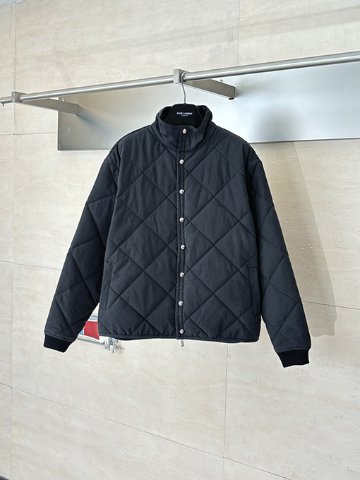 クロムハーツコピー ダイヤモンド柄キルティングコットンコート