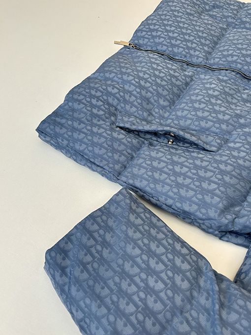 ディオールスーパーコピー 新作オールオーバープリントスタンドカラージップアップジャケット