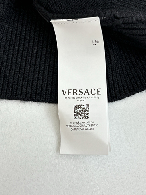 ヴェルサーチ メデューサロゴクルーネックニットセーター