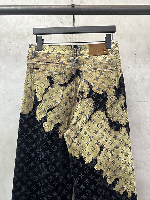 ルイヴィトンスーパーコピー フロックの雲型デニムパンツ