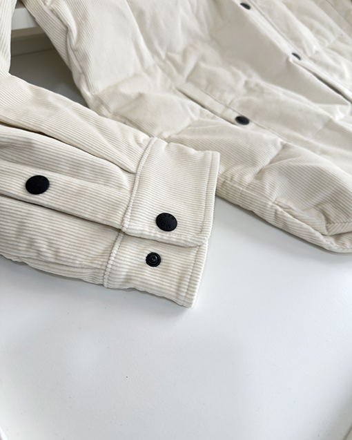 モンクレール コーデュロイダウンジャケット