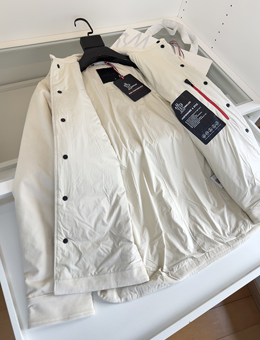 モンクレール コーデュロイダウンジャケット