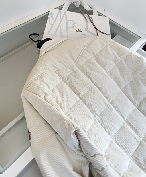 モンクレール コーデュロイダウンジャケット