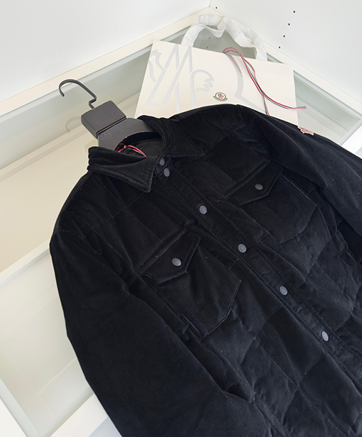 モンクレール コーデュロイダウンジャケット