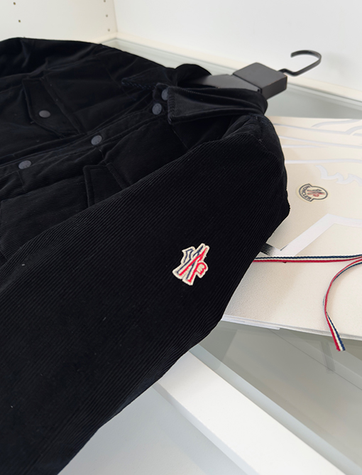 モンクレール コーデュロイダウンジャケット