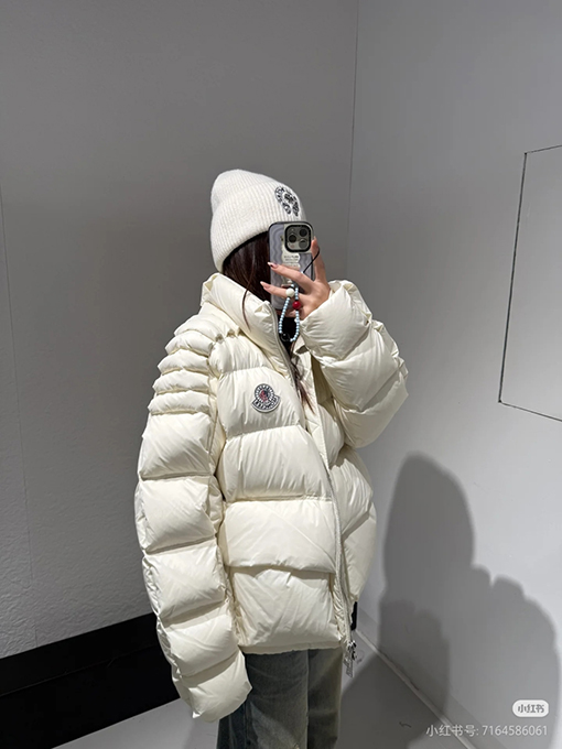 モンクレールスーパーコピー 3Dキルティングスタンドカラージッパーダウンジャケット