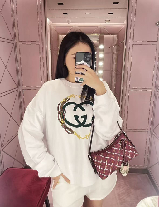 グッチコピー コイル刺繍スウェットシャツ