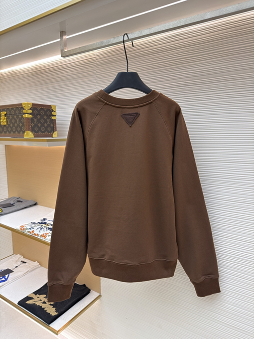 プラダ ウールの三角襟ニットスウェットシャツ