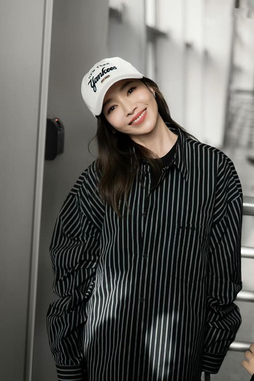 バレンシアガ Balenciaga 刺繍入りダブルレイヤー長袖シャツ