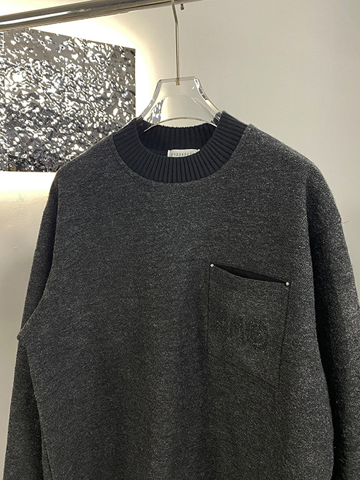 マルタンマルジェラ MM6 フリース裏地のスウェットシャツ