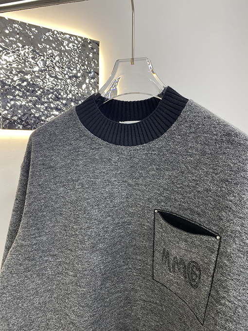 マルタンマルジェラ MM6 フリース裏地のスウェットシャツ