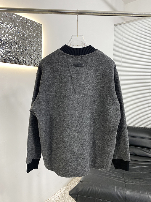 マルタンマルジェラ MM6 フリース裏地のスウェットシャツ