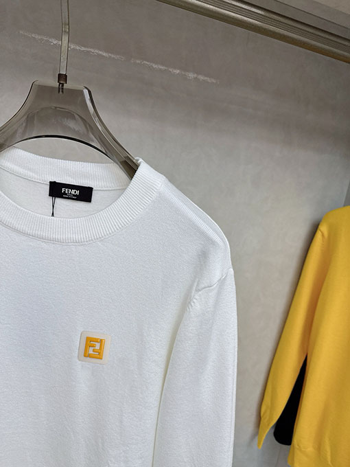 フェンディ ルメンズカジュアルプルオーバーニットセーター