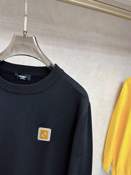 フェンディ ルメンズカジュアルプルオーバーニットセーター