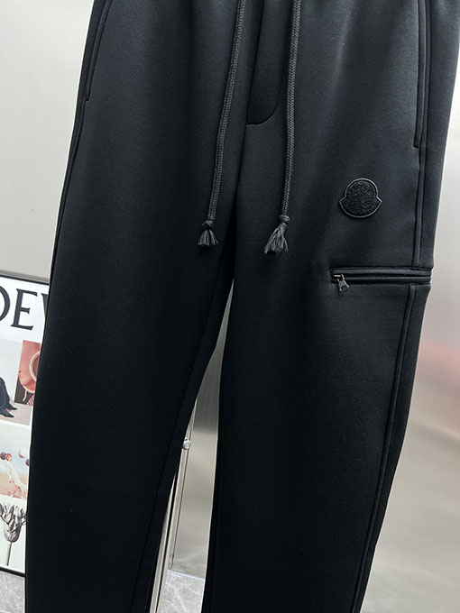 モンクレールコピー MONCLER レザーパッチ刺繍ロゴ厚のカジュアルパンツ