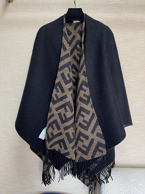 フェンディスーパーコピー FFモノグラムの両面ケープスカーフ