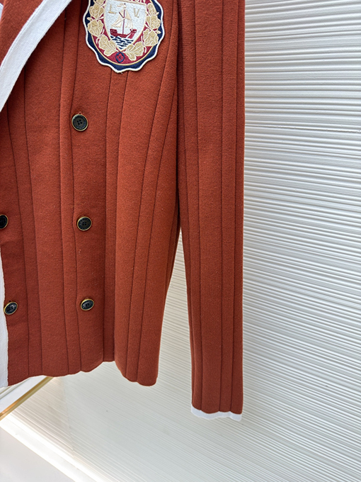 ルイヴィトンスーパーコピー プレッピースタイルのニットカーディガン