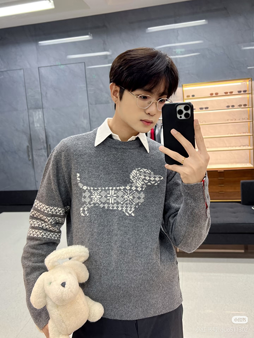 トムブラウン スノーフレークドッグウールクルーネックセーター