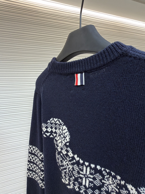 トムブラウンスーパーコピー スノーフレークドッグウールクルーネックセーター