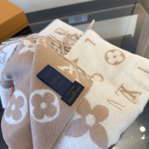 ルイヴィトンスーパーコピー LV Reykjavik 2.0 カシミアスカーフ