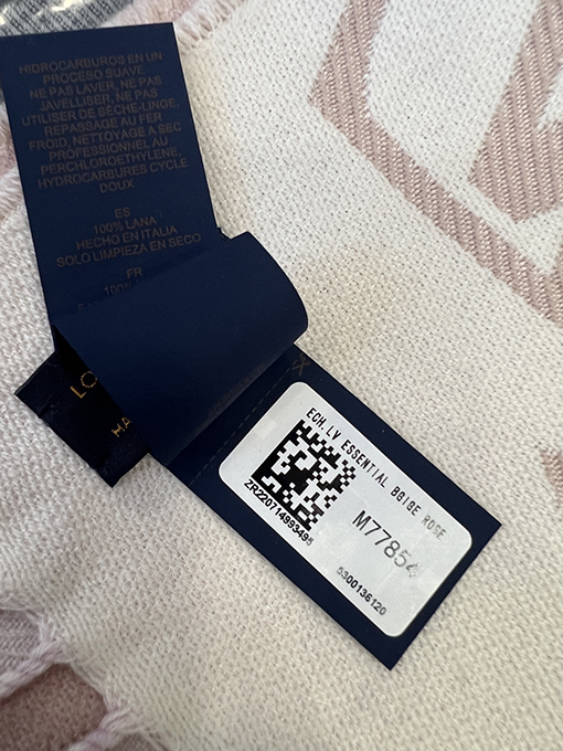 ルイヴィトン LV ESSENTIAL クラシックウールのスカーフ