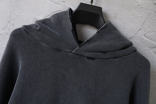 バレンシアガコピー Balenciaga レターウォッシュのダメージフード付きスウェットシャツ