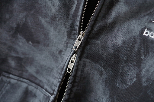 バレンシアガ Balenciaga 3B 刺繍マッドダイコーティング ウォッシュカラー ダメージジッパー フード付き スウェットシャツ