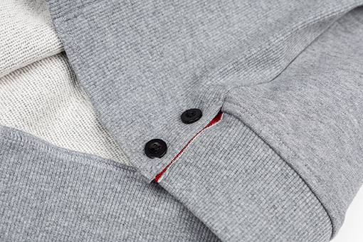 トムブラウンスーパーコピー クラシックな4ストライプのクルーネックスウェットシャツ