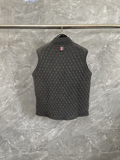 トムブラウンコピー 新しいダイヤモンド柄ウールカーディガンベスト