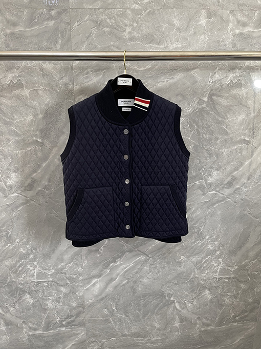 トムブラウンコピー 新しいダイヤモンド柄ウールカーディガンベスト