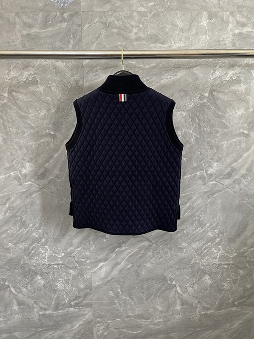 トムブラウンコピー 新しいダイヤモンド柄ウールカーディガンベスト