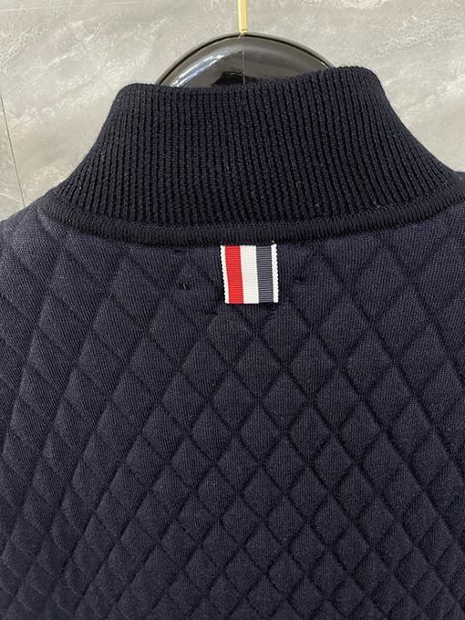 トムブラウンコピー 新しいダイヤモンド柄ウールカーディガンベスト