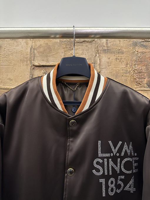ルイヴィトン ダイヤモンド刺繍のバックコットンコート