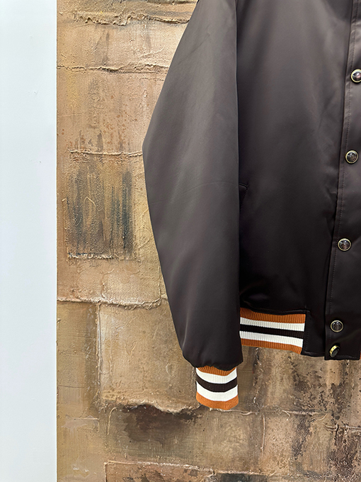 ルイヴィトン ダイヤモンド刺繍のバックコットンコート