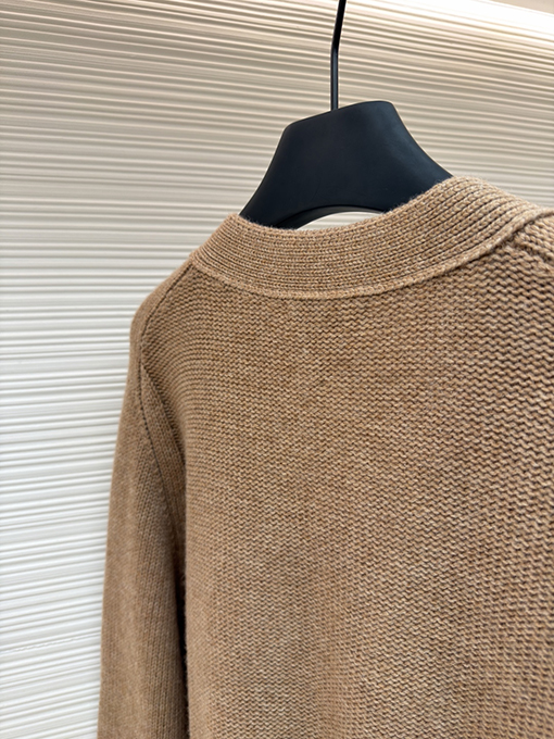 ボッテガヴェネタ Vネックウールニットカーディガン