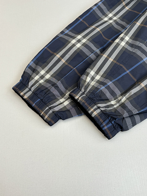 バーバリー チェック柄カラーブロックリバーシブルフード付きジャケット