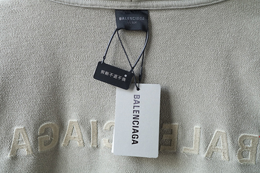 バレンシアガコピー Balenciaga クラシックな文字の刺繍ロゴパーカー