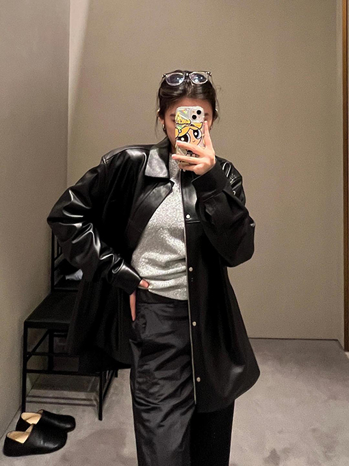 ロエベ ポケットジッパー付きレザージャケット