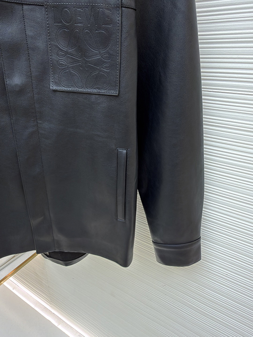 ロエベ ポケットジッパー付きレザージャケット