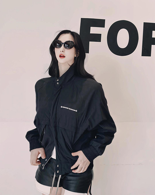 クロムハーツコピー 全面プリントのジップアップジャケット