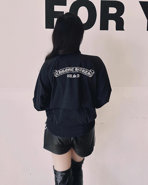 クロムハーツコピー 全面プリントのジップアップジャケット