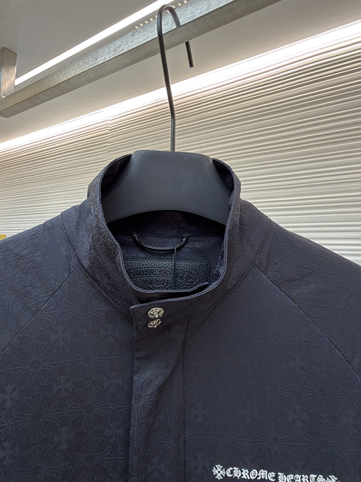 クロムハーツコピー 全面プリントのジップアップジャケット