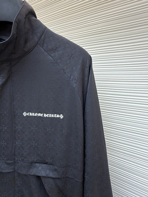 クロムハーツコピー 全面プリントのジップアップジャケット