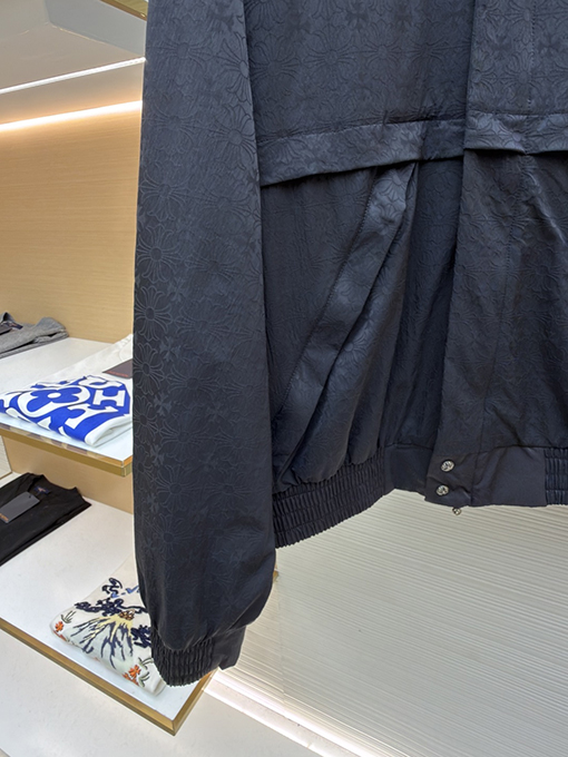 クロムハーツコピー 全面プリントのジップアップジャケット