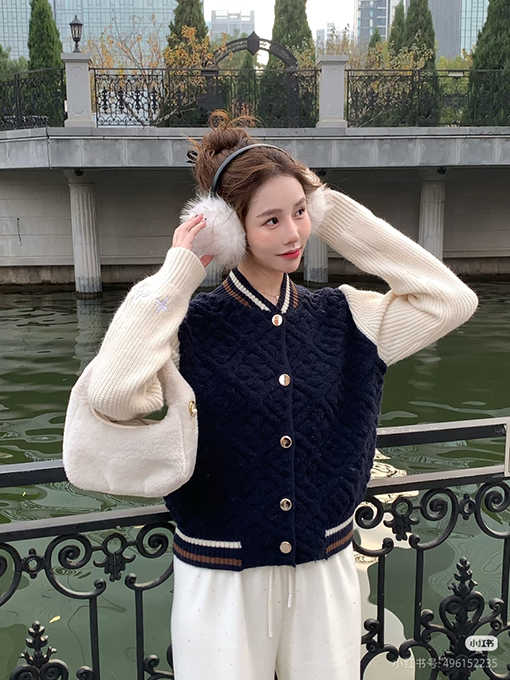 ルイヴィトン SKI スキーをテーマにしたカラーブロックストライプのベースボールジャケット