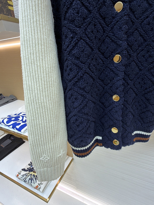 ルイヴィトン SKI スキーをテーマにしたカラーブロックストライプのベースボールジャケット