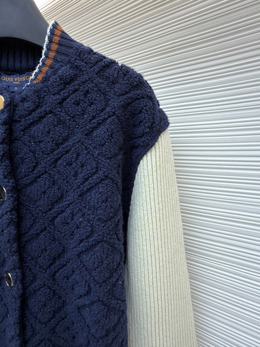 ルイヴィトン SKI スキーをテーマにしたカラーブロックストライプのベースボールジャケット